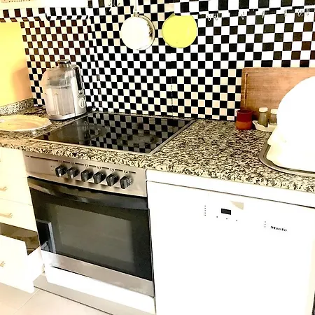 Marsol Tranquil For 7 With Gated Pool Apartment *