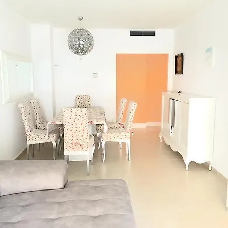 Appartement Marsol Tranquil For 7 With Gated Pool Lloret de Mar